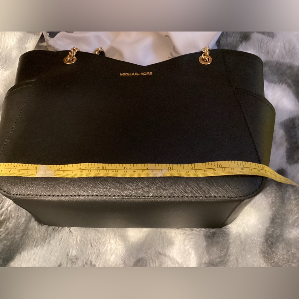 Michael Kors Black Shoulder Bag with Gold Chain - NWOT - Picture 11 of 13